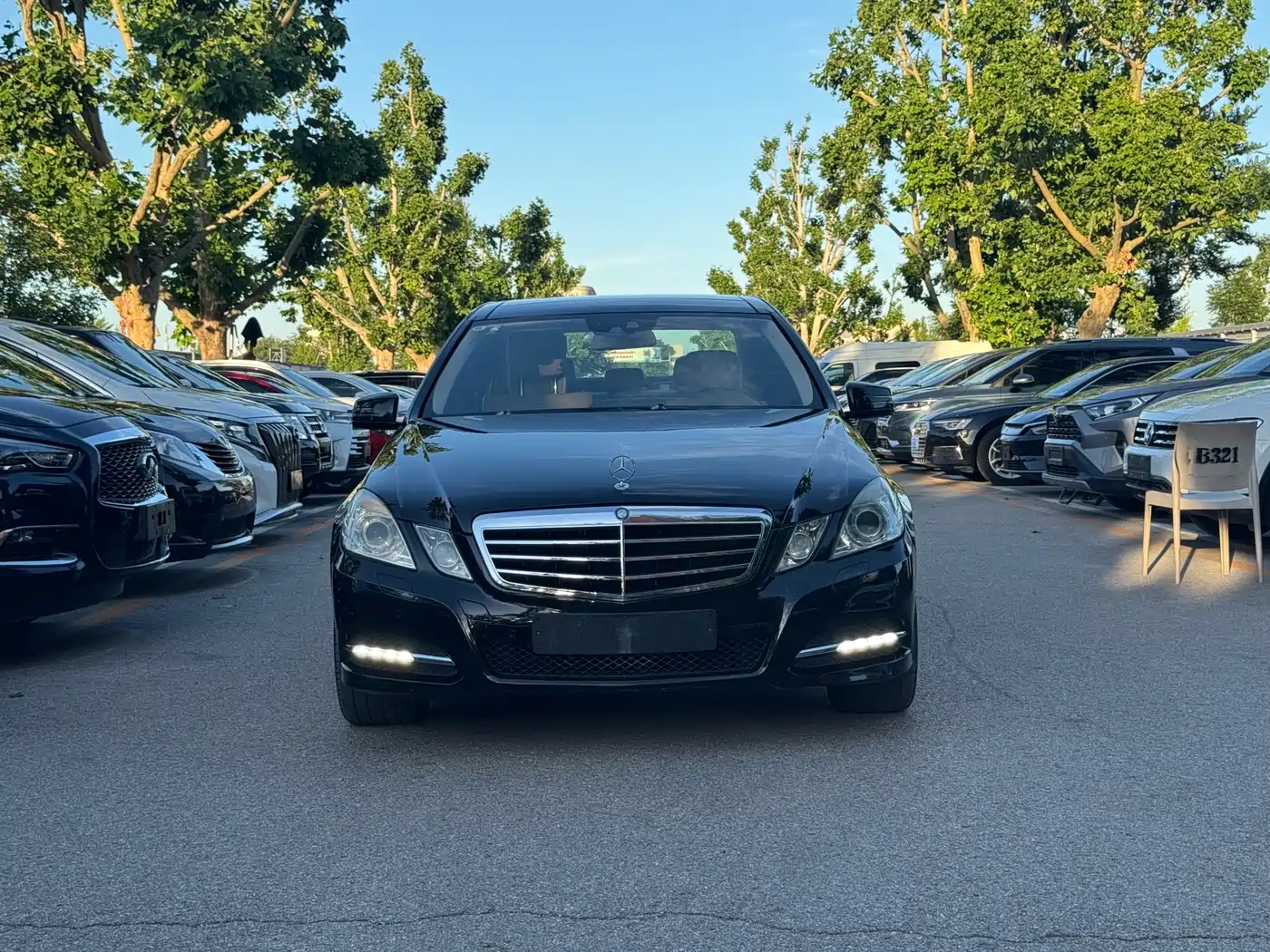 Mercedes-Benz E-Class 2011 E 300 L Fashion Premium фото 2