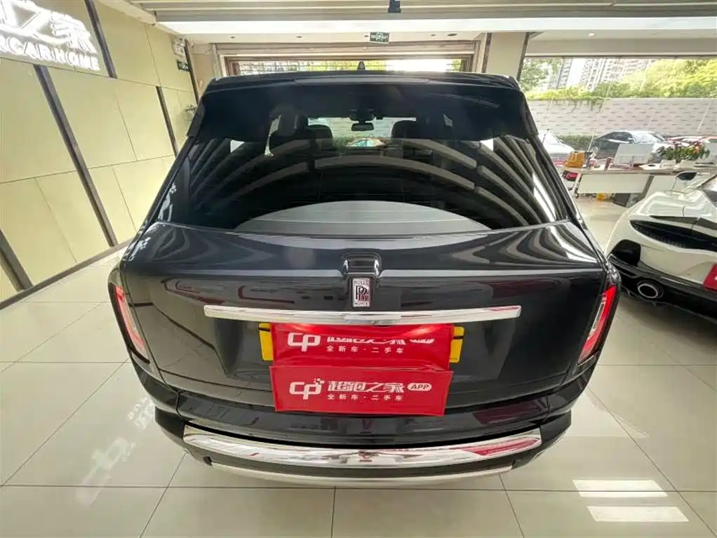 Rolls-Royce Cullinan 2018 5-Seater Version фото 11