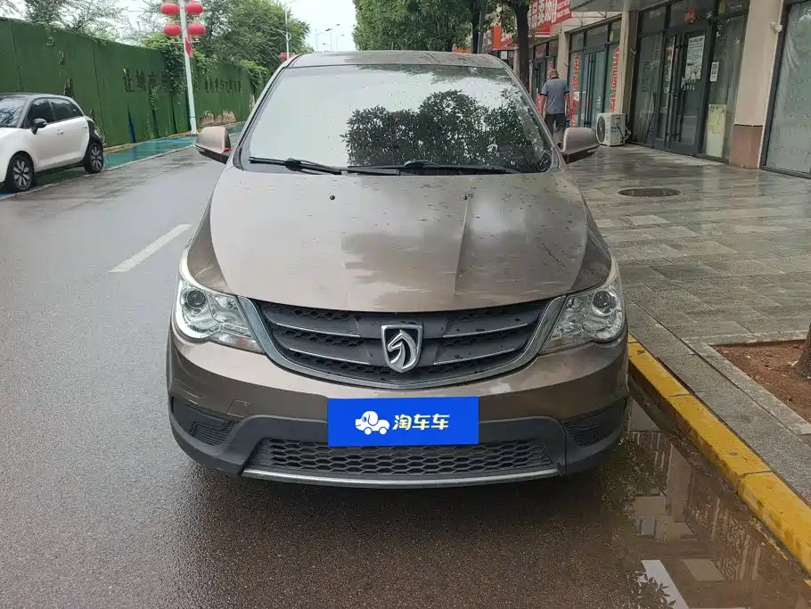 Фото 2 - Baojun 730