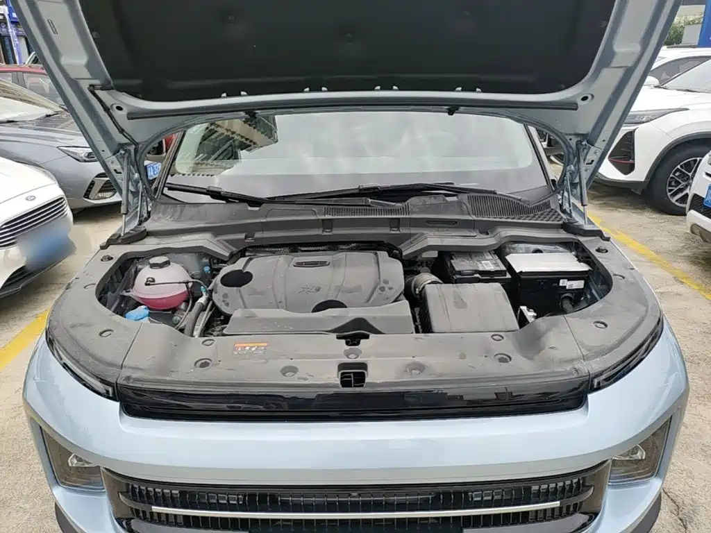 Geely ICON 2025 2026 Chocolate 1.5TD Pure Edition