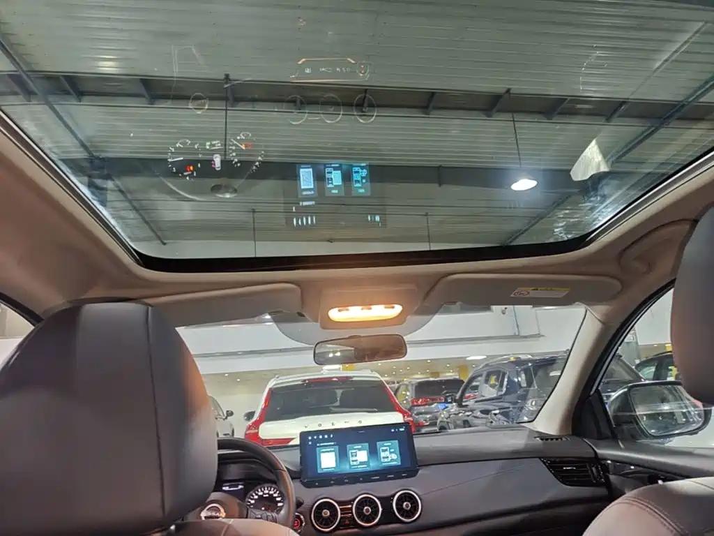 Nissan Qashqai 2025 2025 Honor 2.0L CVT XV+ Leading Edition