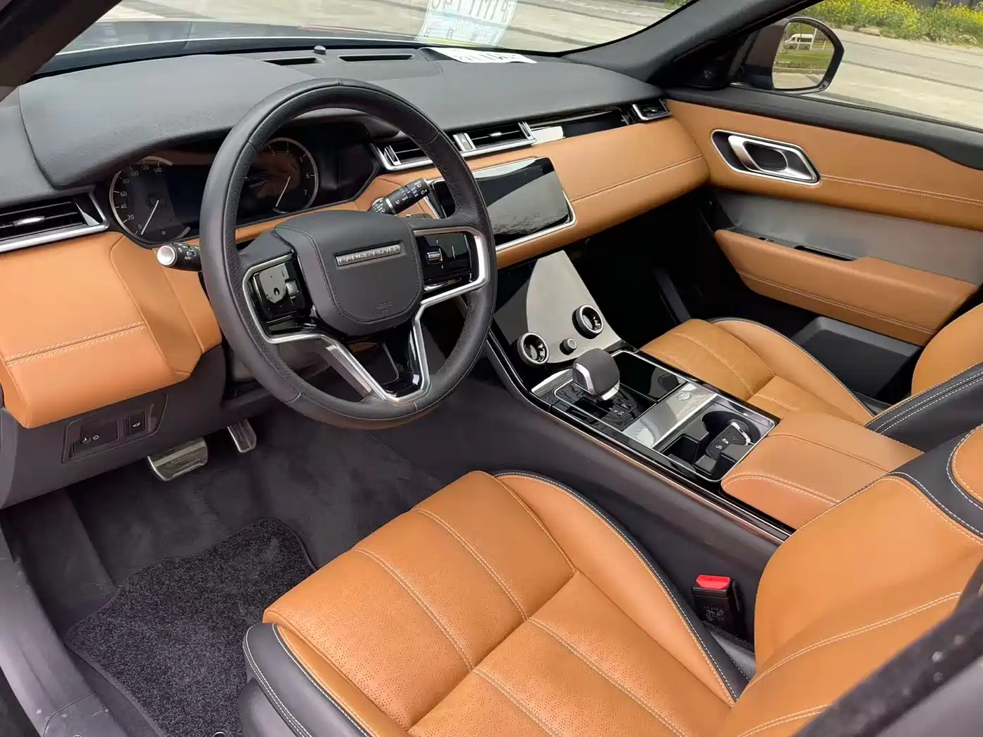 Land Rover Range Rover Velar 2022 250PS Golden Collector's Edition фото 9