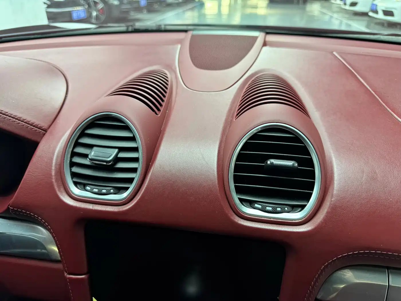 Porsche 718 2018 Boxster 2.0T фото 14