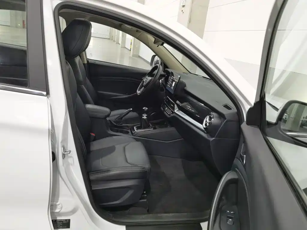 BYD Song 2021 2021 Classic Edition 1.5T Manual Luxury