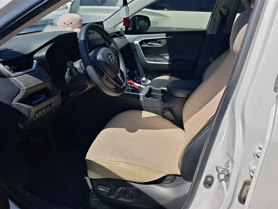 Toyota RAV4 Rongfang 2021 2.0L CVT 2WD Trend фото 9