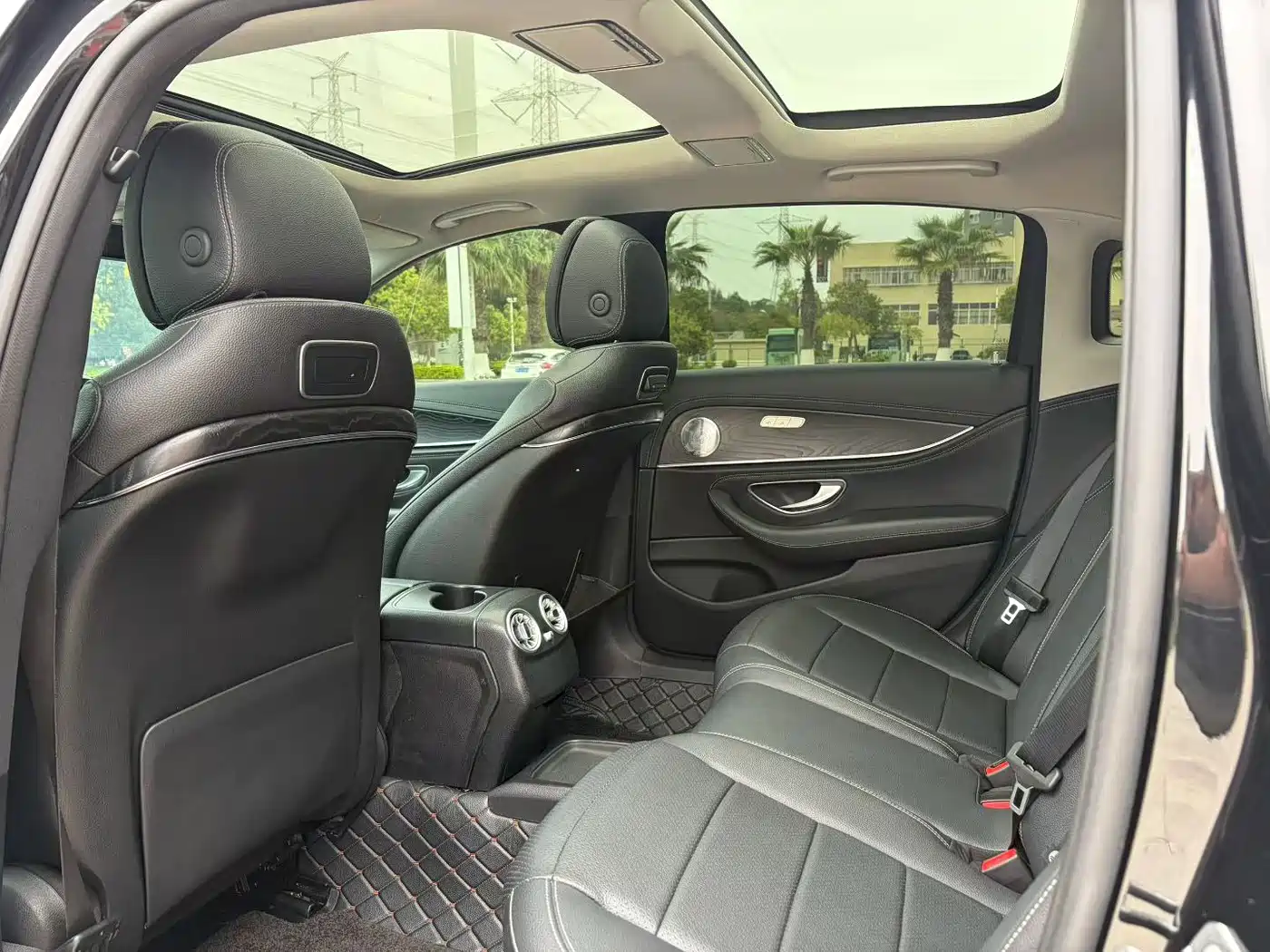 Mercedes-Benz E-Class 2019 Facelift E 300 L Sport Fashion фото 7