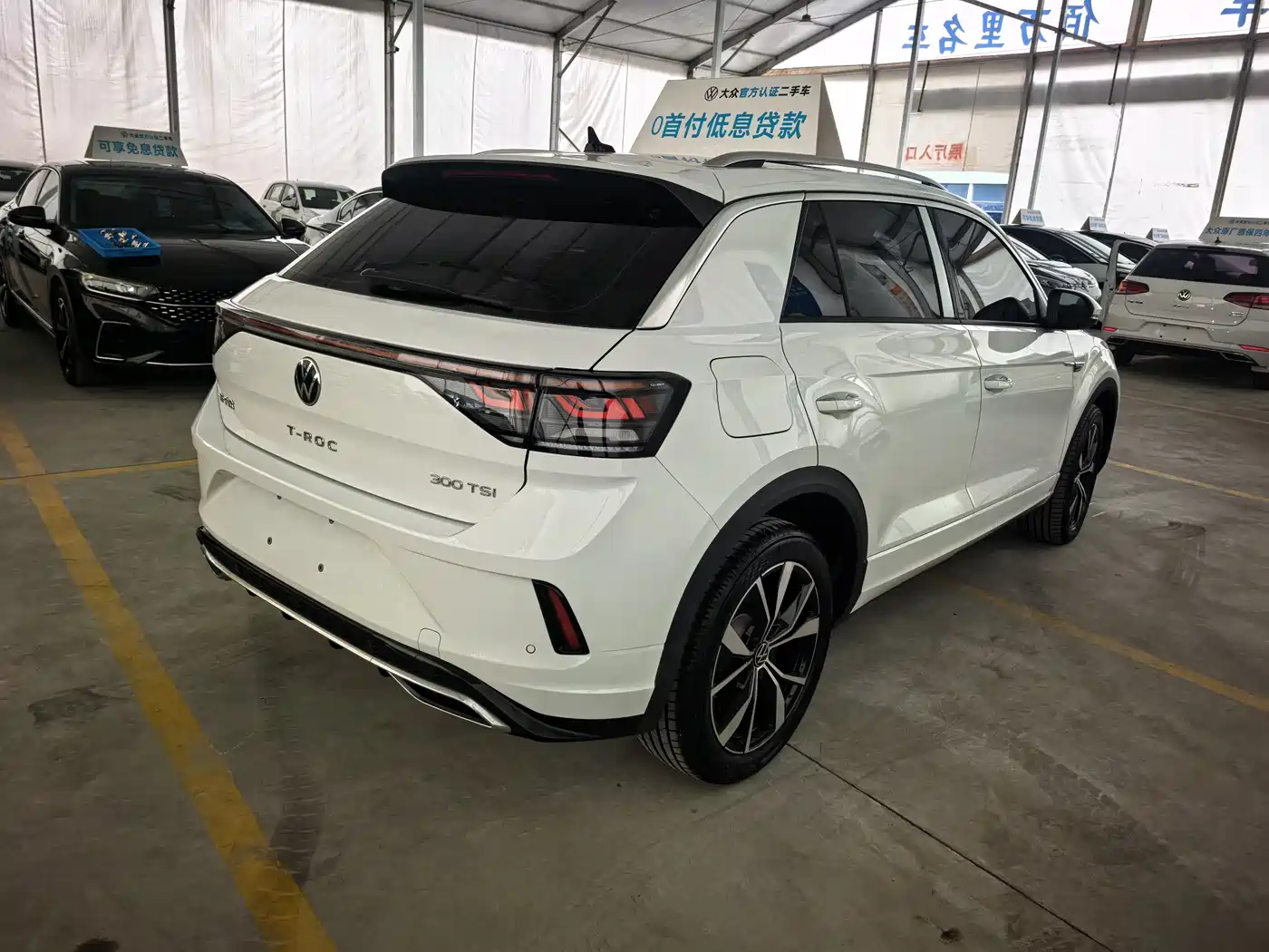 Volkswagen T-ROC 2025 2025 Facelift 300TSI DSG 2WD Dawn Edition