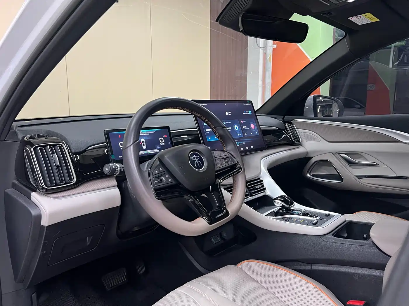 BYD Song Pro New Energy 2024 Glory Edition DM-i 110KM Excellence фото 7