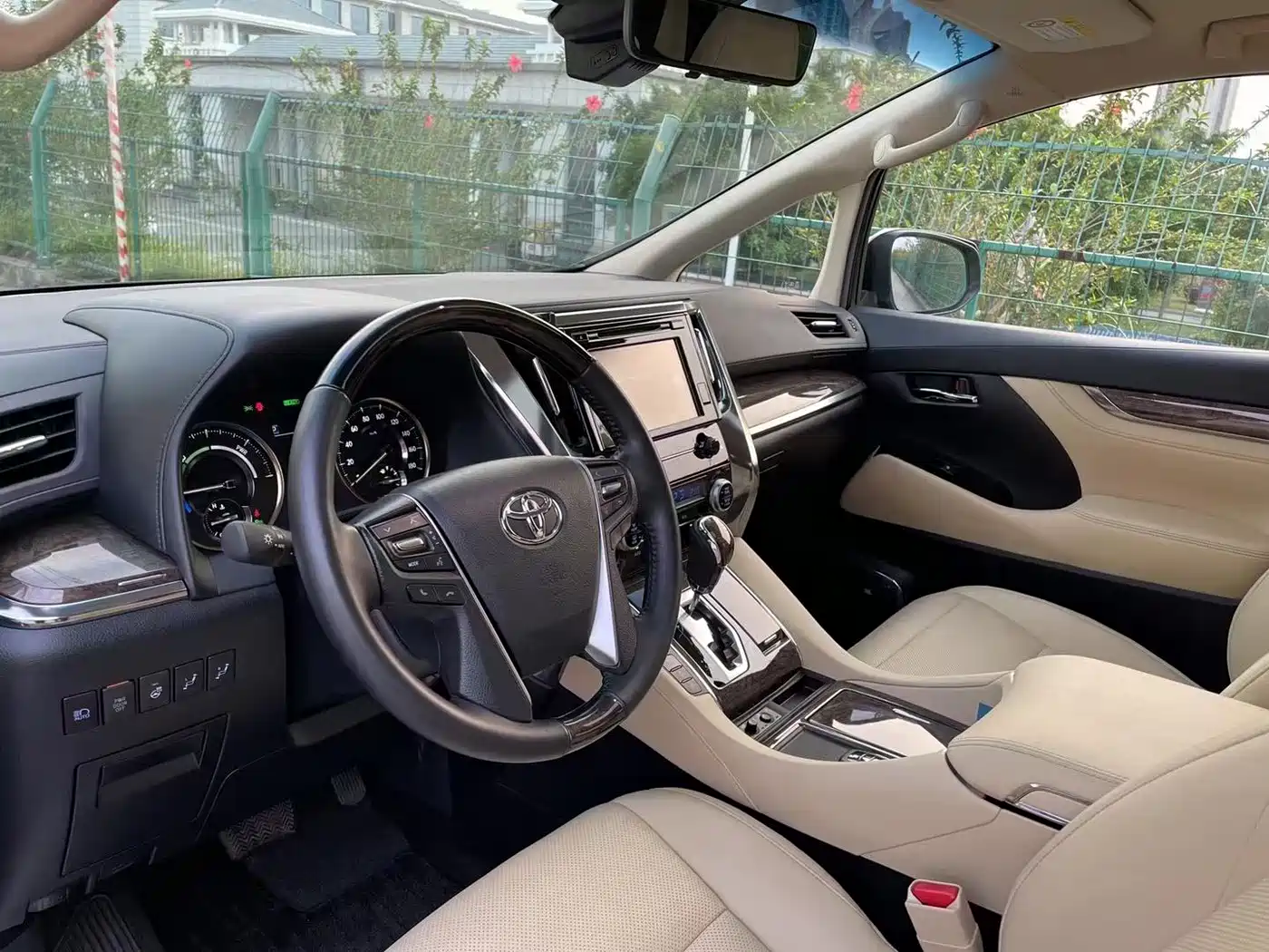 Toyota Vellfire 2020 2020 Twin Engine 2.5L HV Premium Edition