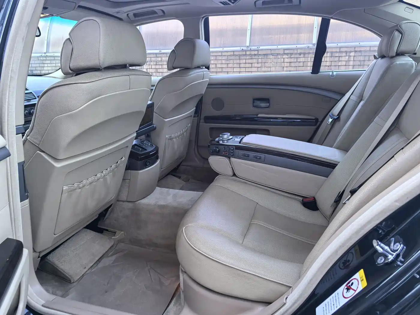 BMW 7 Series 2005 Model 750Li фото 6