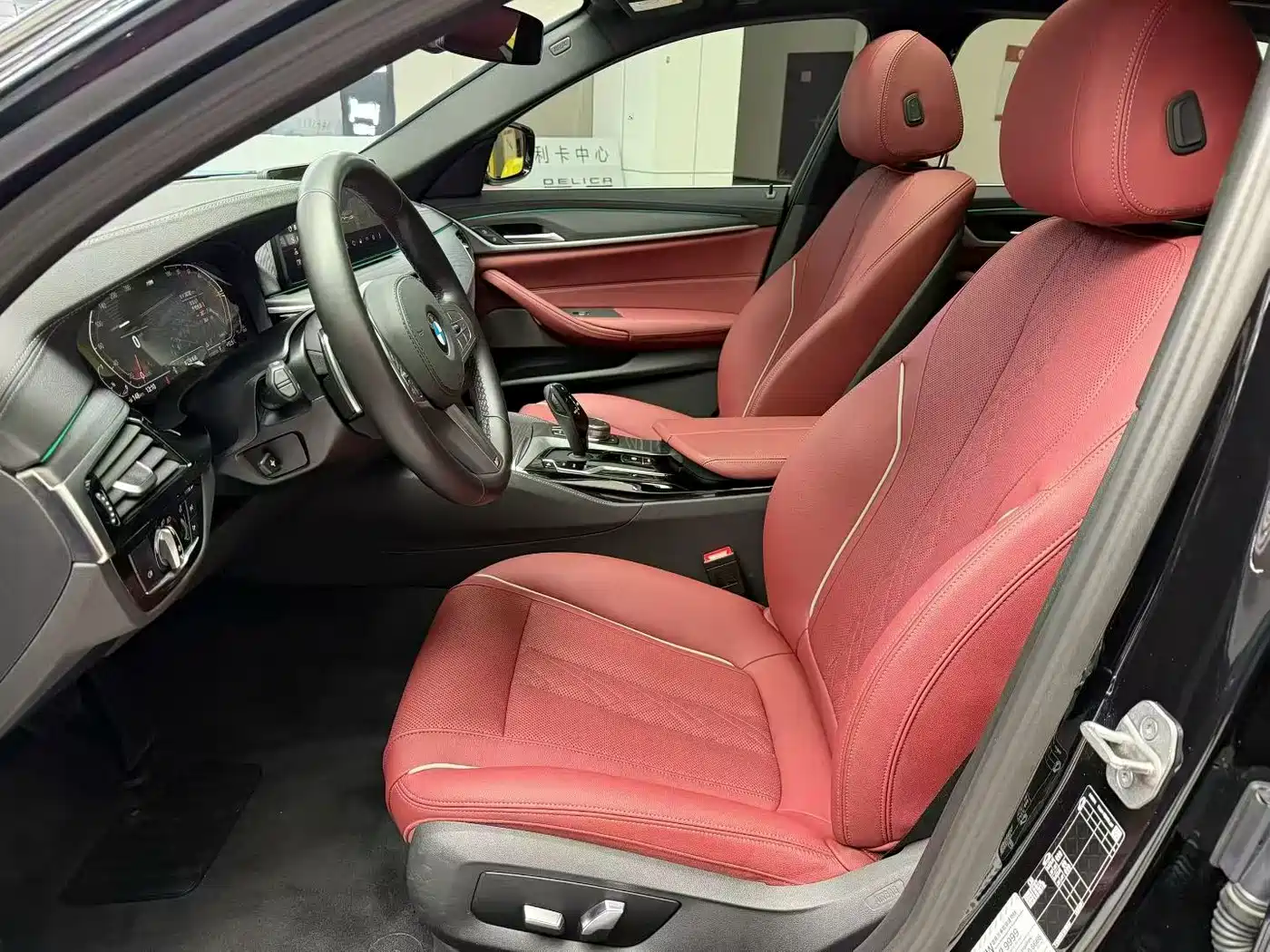 BMW 5 Series 2023 Facelift 530Li Leading M Sport Package фото 8