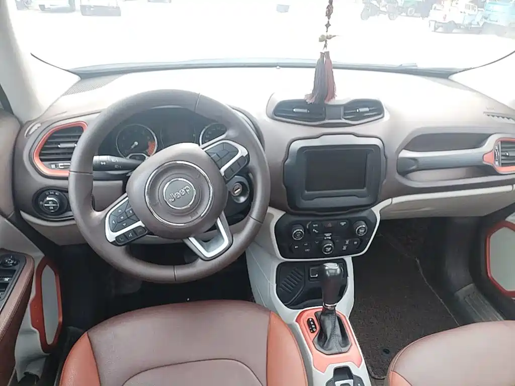 Jeep Renegade 2018 2018 Connected Large Screen Edition 180T Automatic High Energy