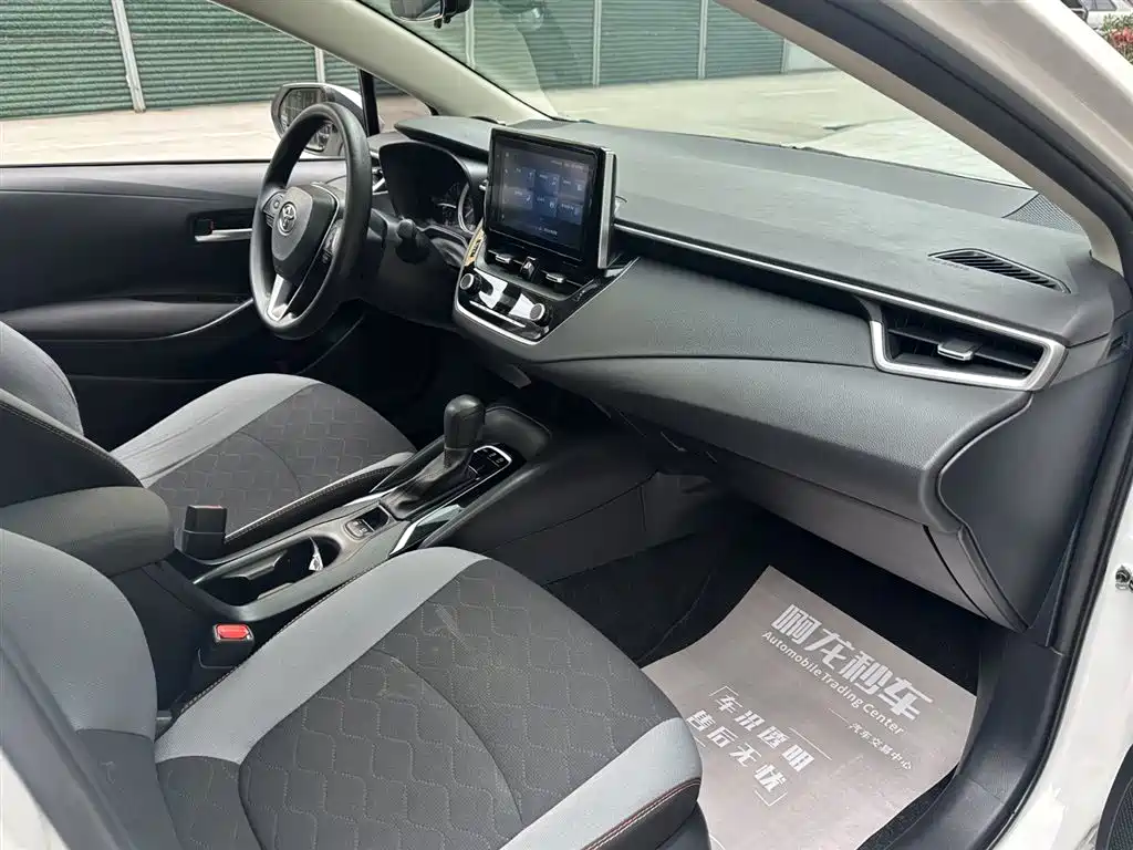 Toyota Corolla 2021 1.2T S-CVT Elite PLUS Edition фото 12