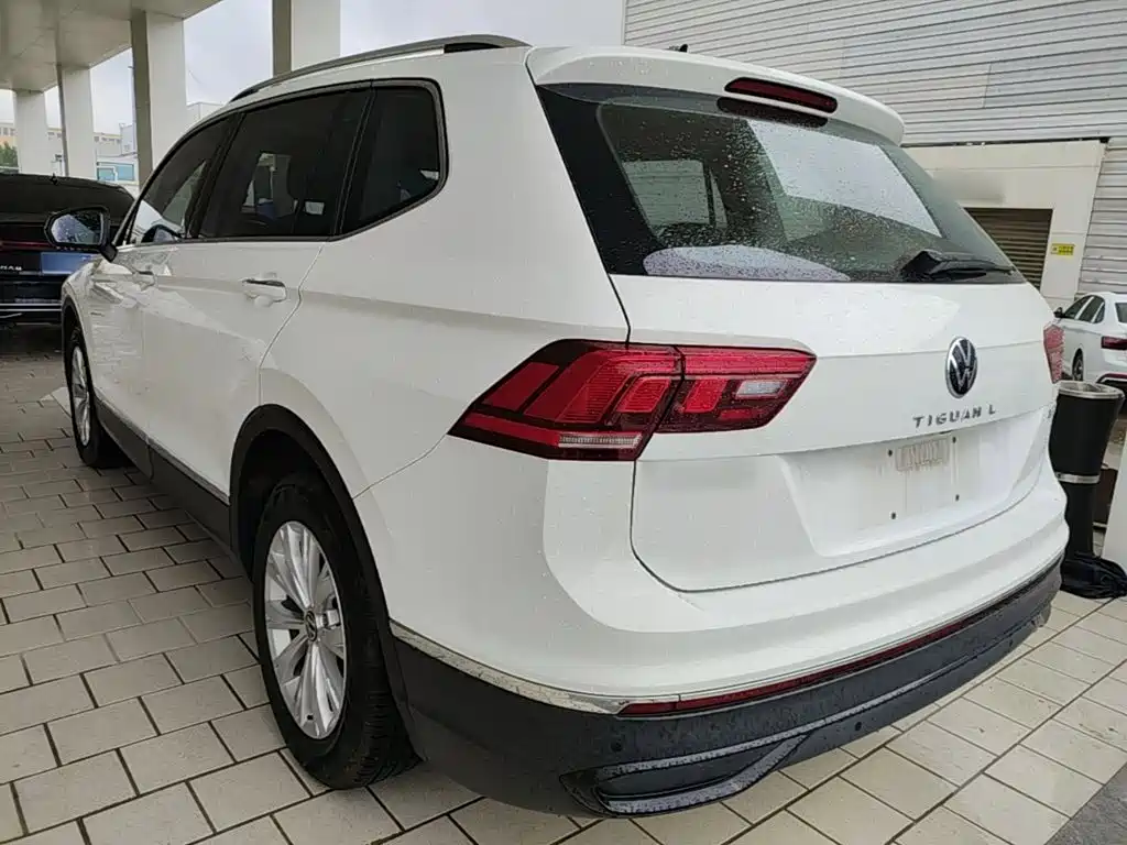 Фото 5 - Volkswagen Tiguan L