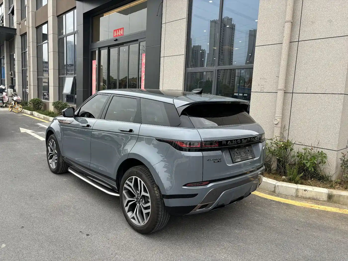 Land Rover Range Rover Evoque 2020 249PS R-DYNAMIC SE Sport Tech Edition фото 10