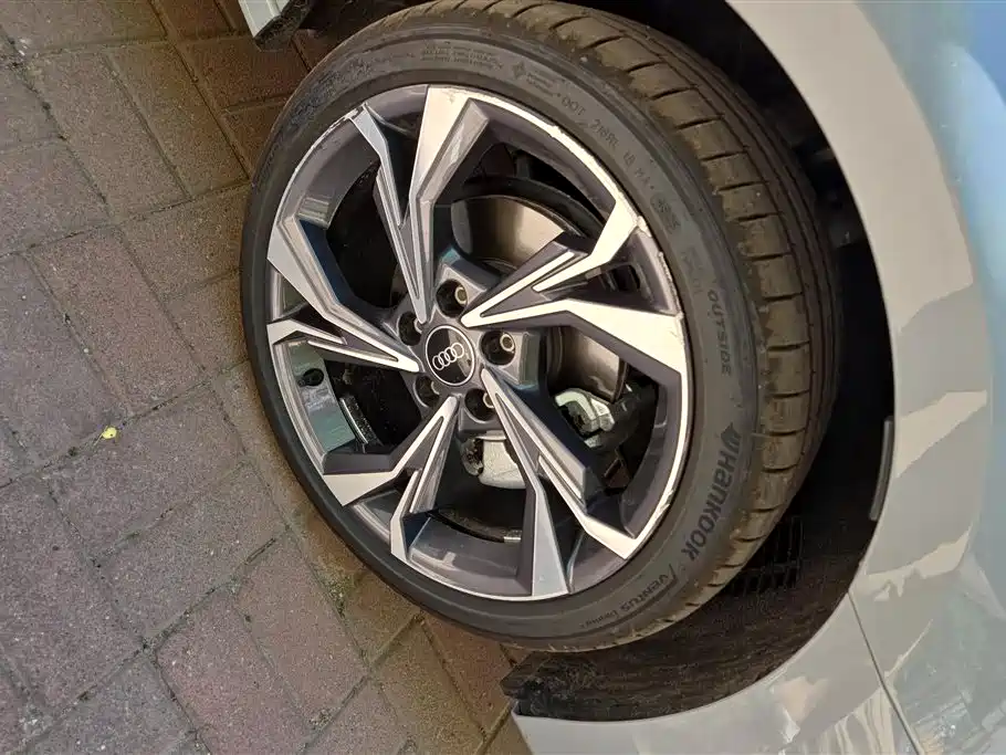 Audi A3 2025 Sportback 35TFSI Flying Premium фото 6