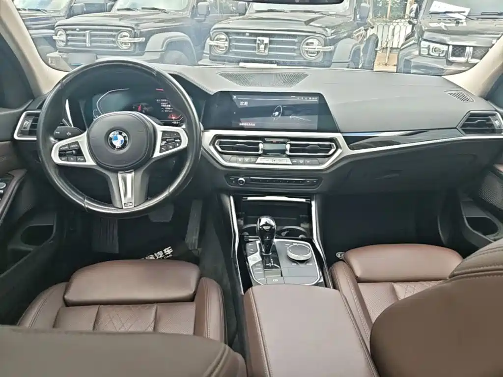 BMW 3-SERIES