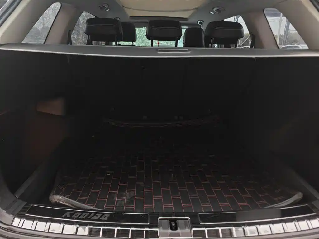 Škoda Kodiaq 2018 Facelift TSI330 5-seat 2WD Comfort Edition фото 19