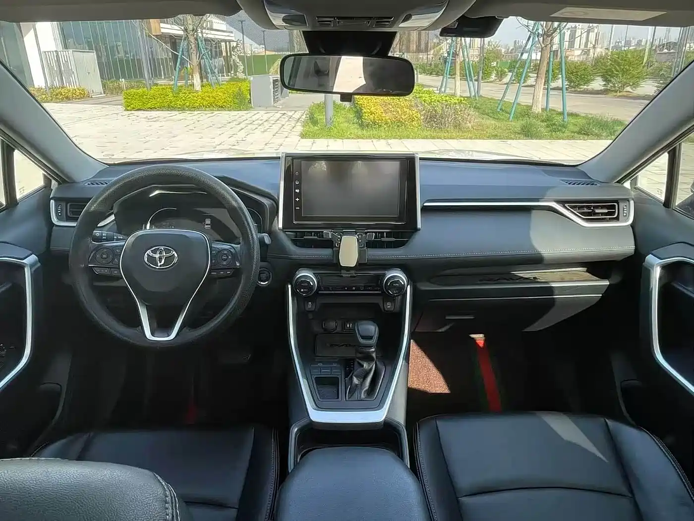 Toyota RAV4 Rongfang 2021 2.0L CVT 2WD Trend фото 5