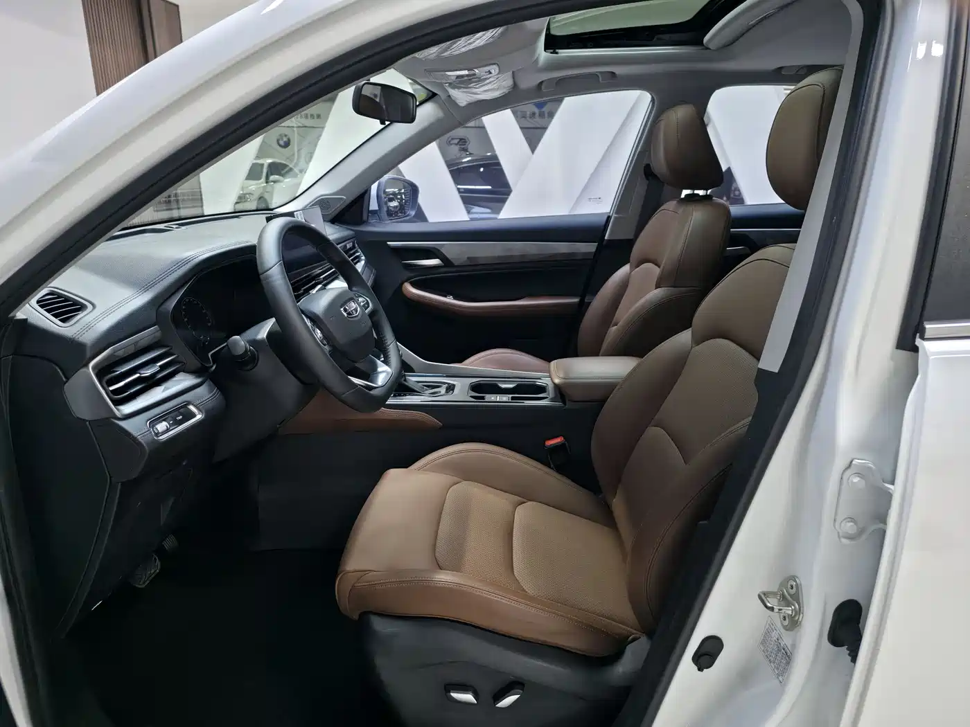 GEELY AUTOMOBILE VISION X6