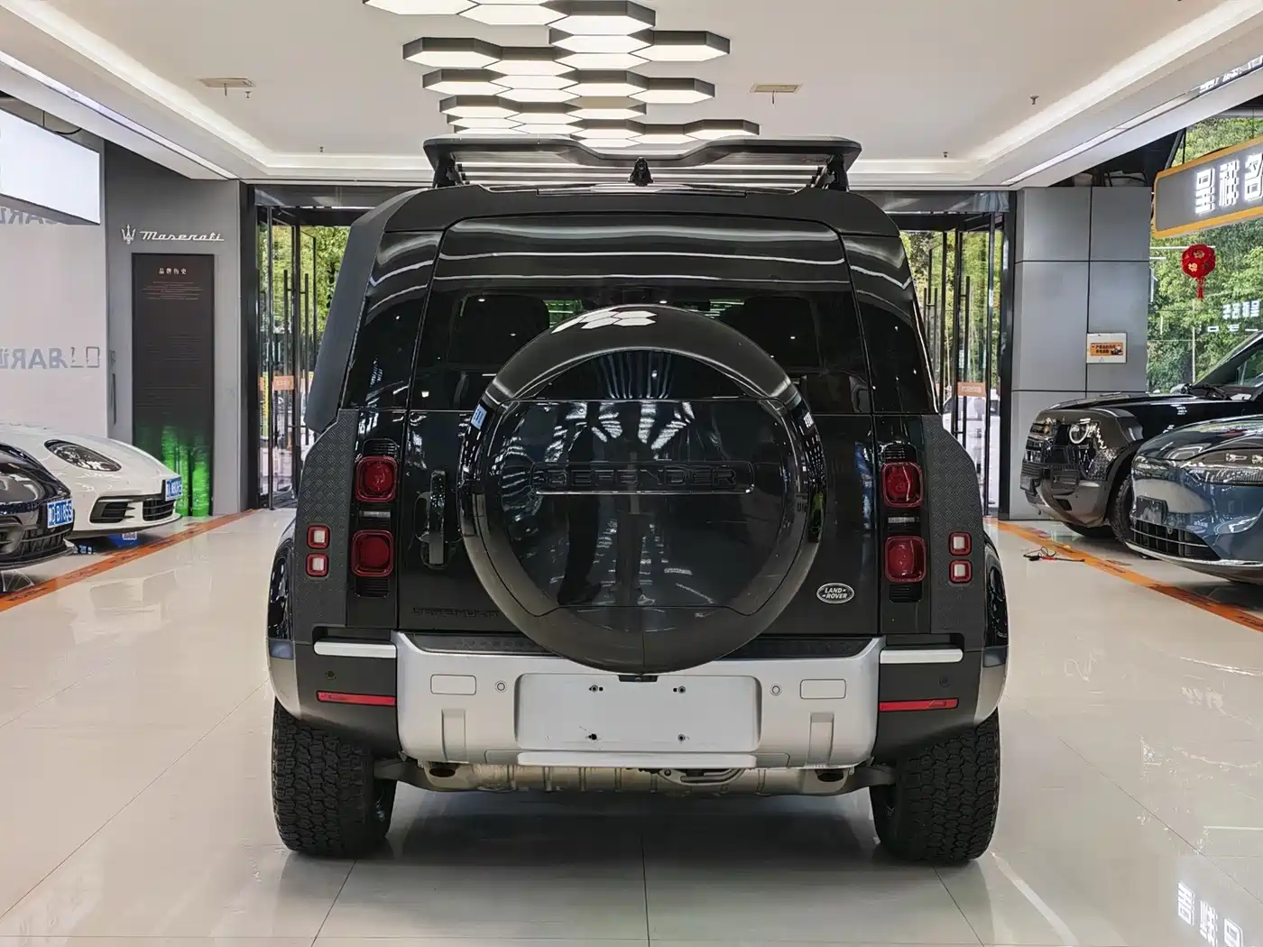 Фото 5 - Land Rover Defender