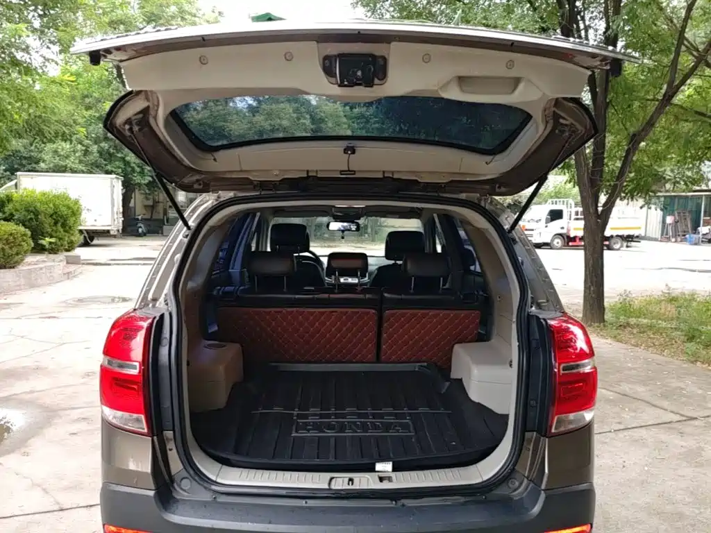 Chevrolet Captiva 2016 2015 2.4L 2WD Urban Edition 5-seater