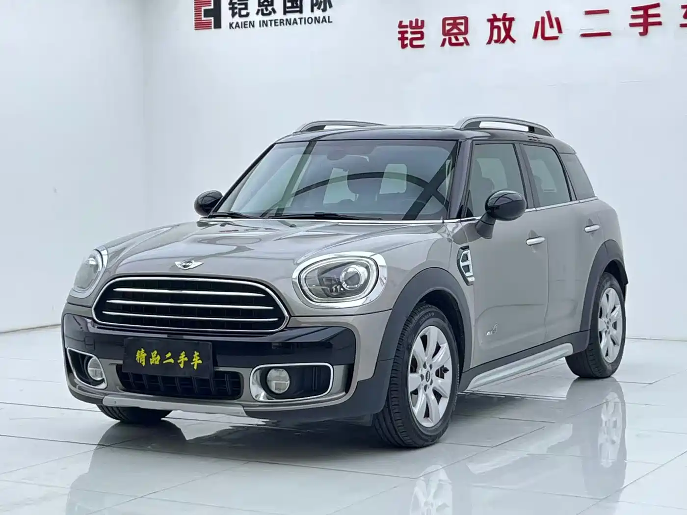 Фото 1 - MINI COUNTRYMAN