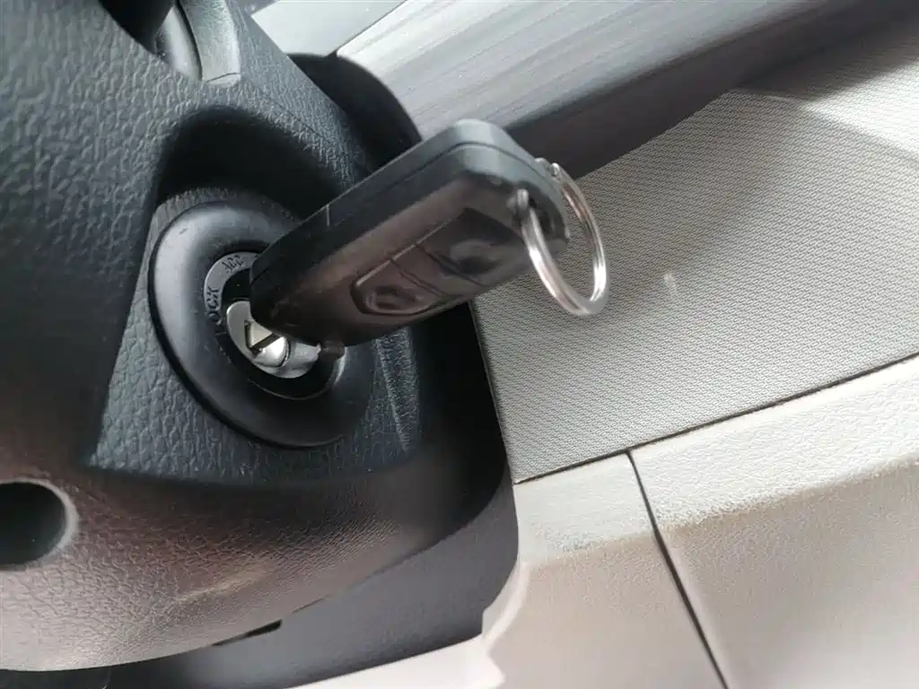 SAIC Maxus Maxus G10 2018 PLUS 2.4L Manual Elite Edition фото 9