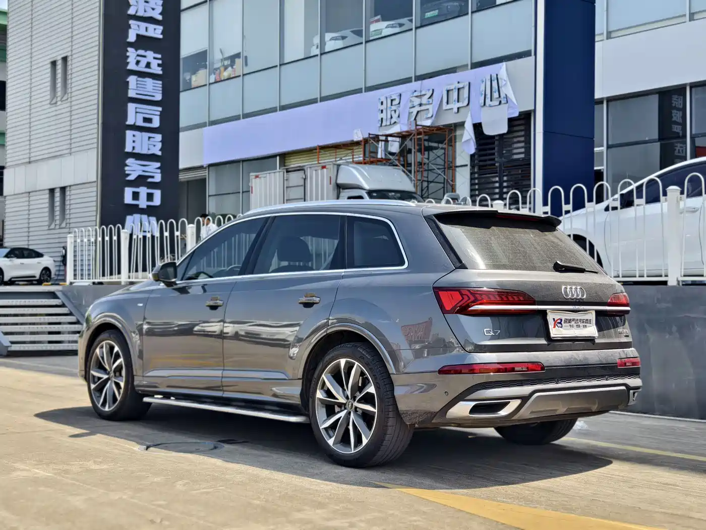 AUDI Q7