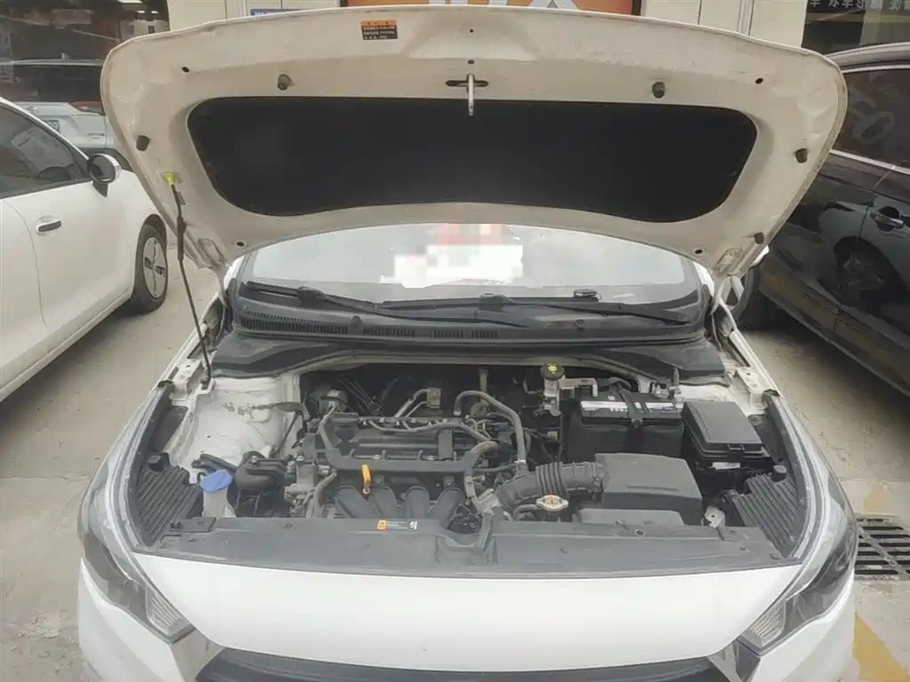 Hyundai Verna 2016 1.4L Manual Cool Edition GLS фото 20
