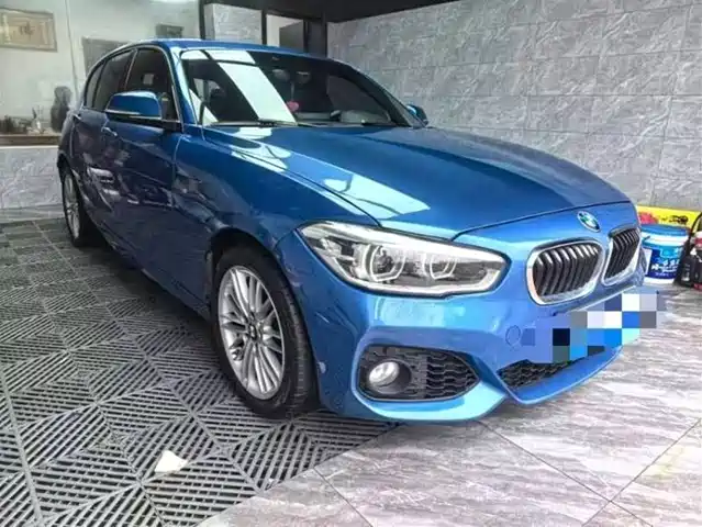 BMW 1 SERIES