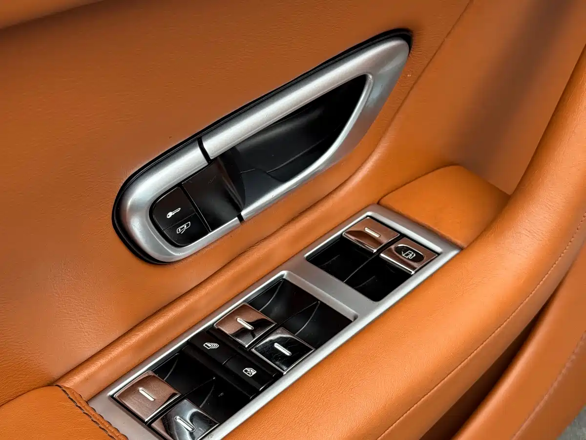Bentley Continental 2014 2012 4.0T GTC V8