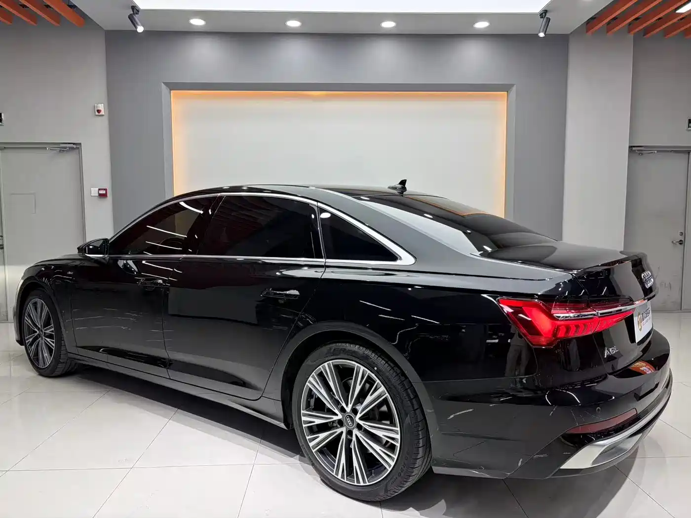 Audi A6L 2024 45 TFSI Premium Dynamic фото 6