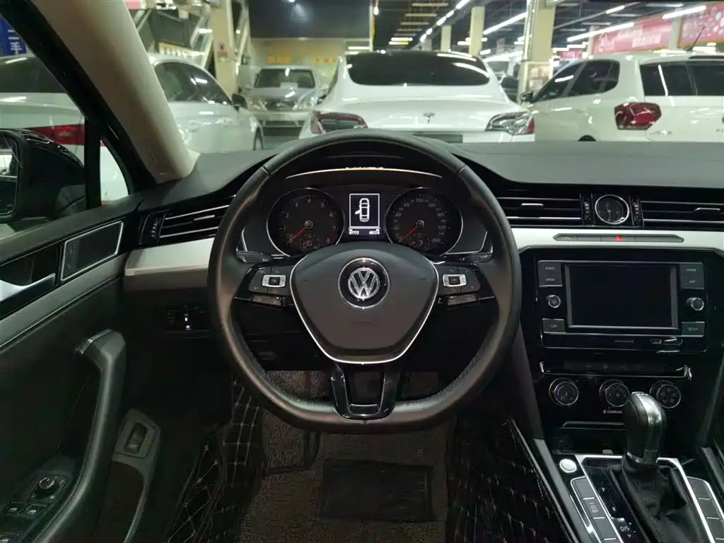Volkswagen Magotan 2018 330TSI DSG Leading фото 7