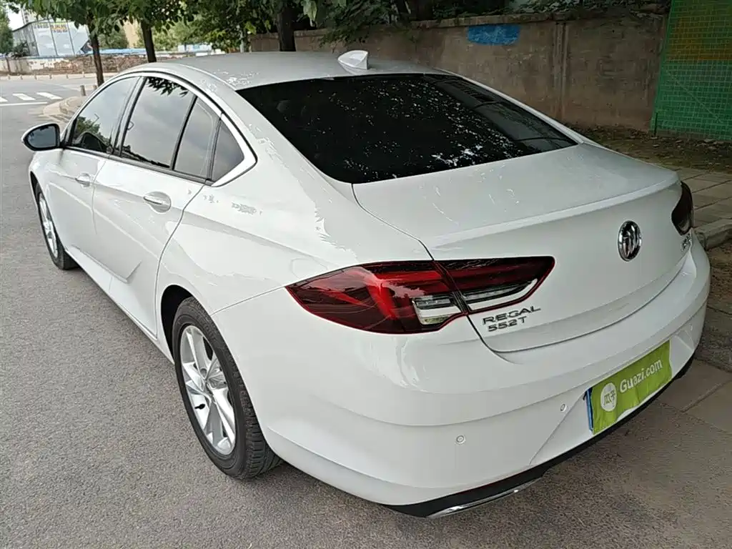 BUICK REGAL