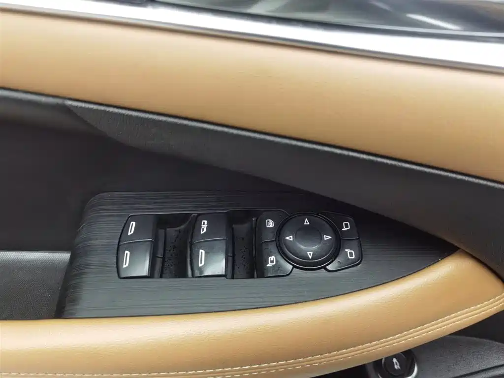 Buick LaCrosse 2018 Model 28T Elite Edition фото 9