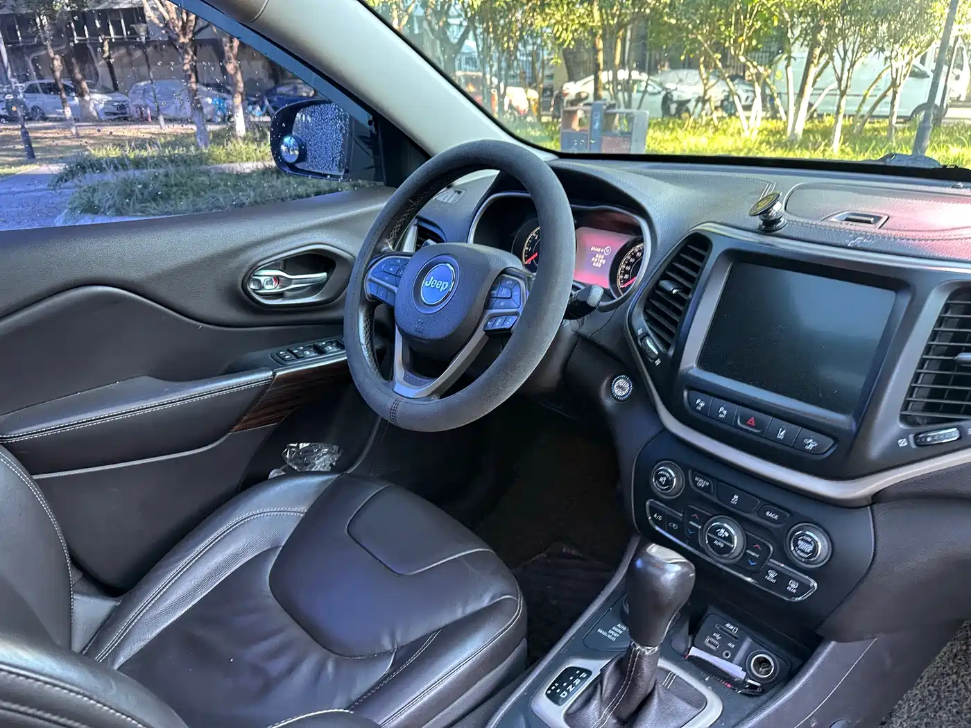 Jeep Cherokee (Import) 2014 2014 2.4L Luxury