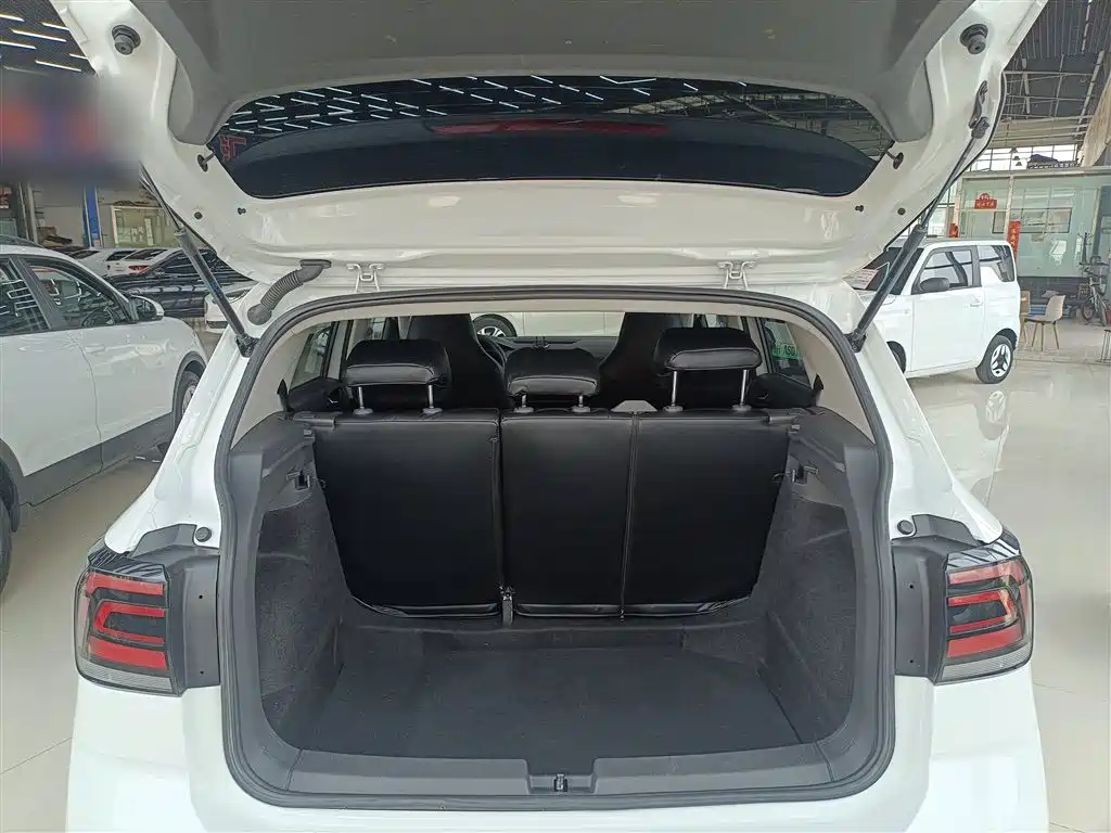VOLKSWAGEN TU KAI