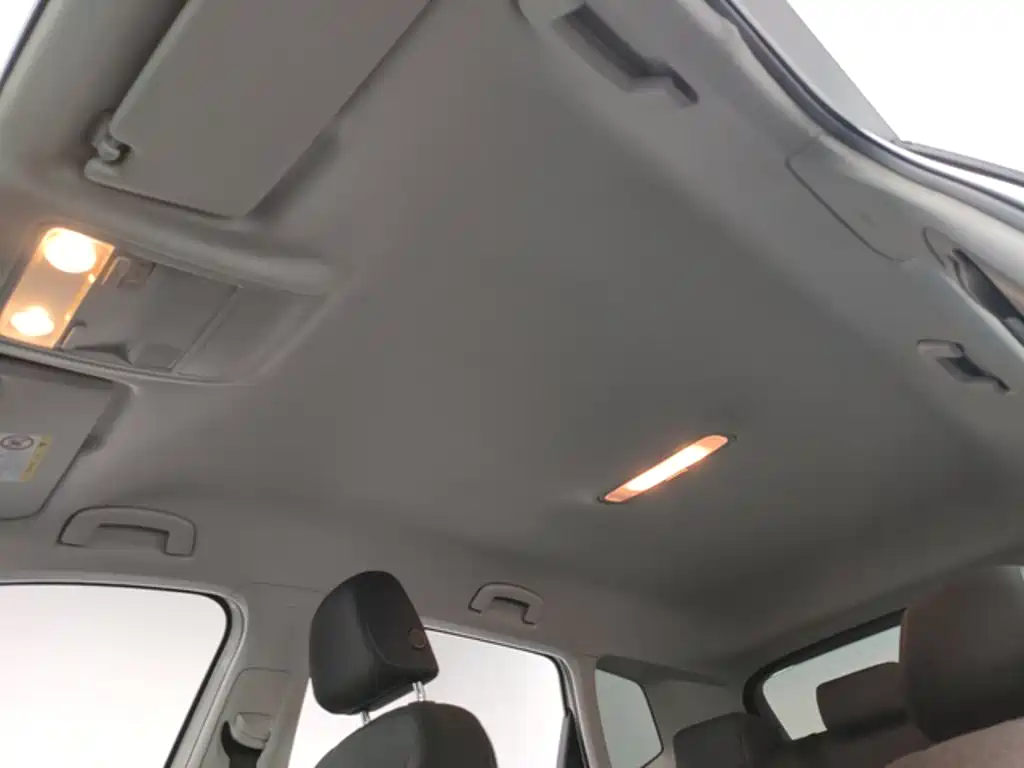 Volkswagen Tharu, миниатюра 8