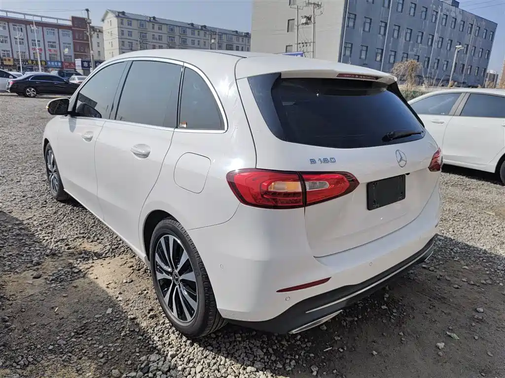 Mercedes-Benz B-Class 2021 B 180 Style фото 23