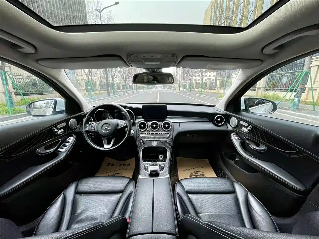 Mercedes-Benz C-Class 2017 Facelift C 200 L Sport Edition фото 12