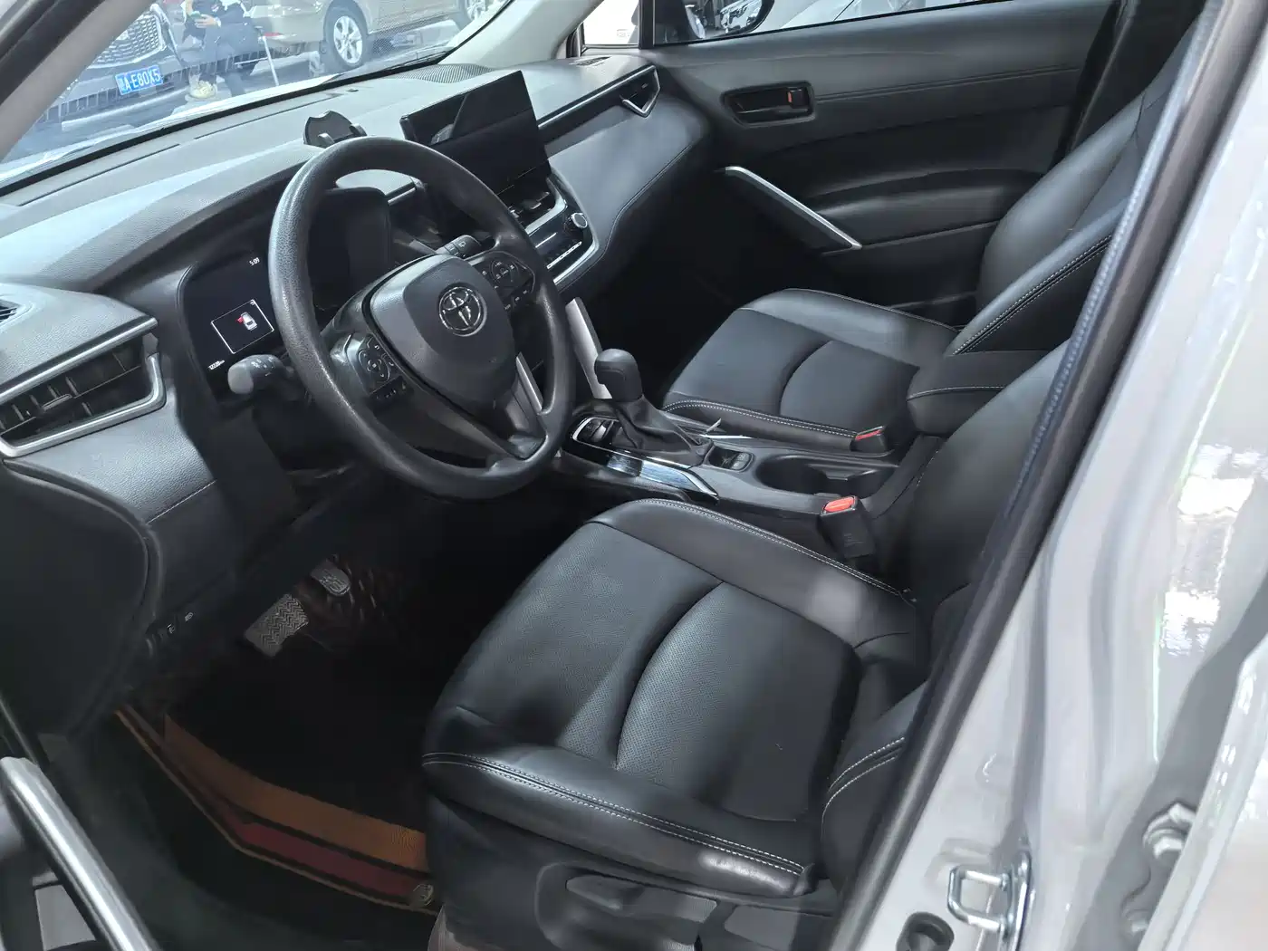 Toyota Corolla Cross 2023 2.0L Luxury Edition фото 7