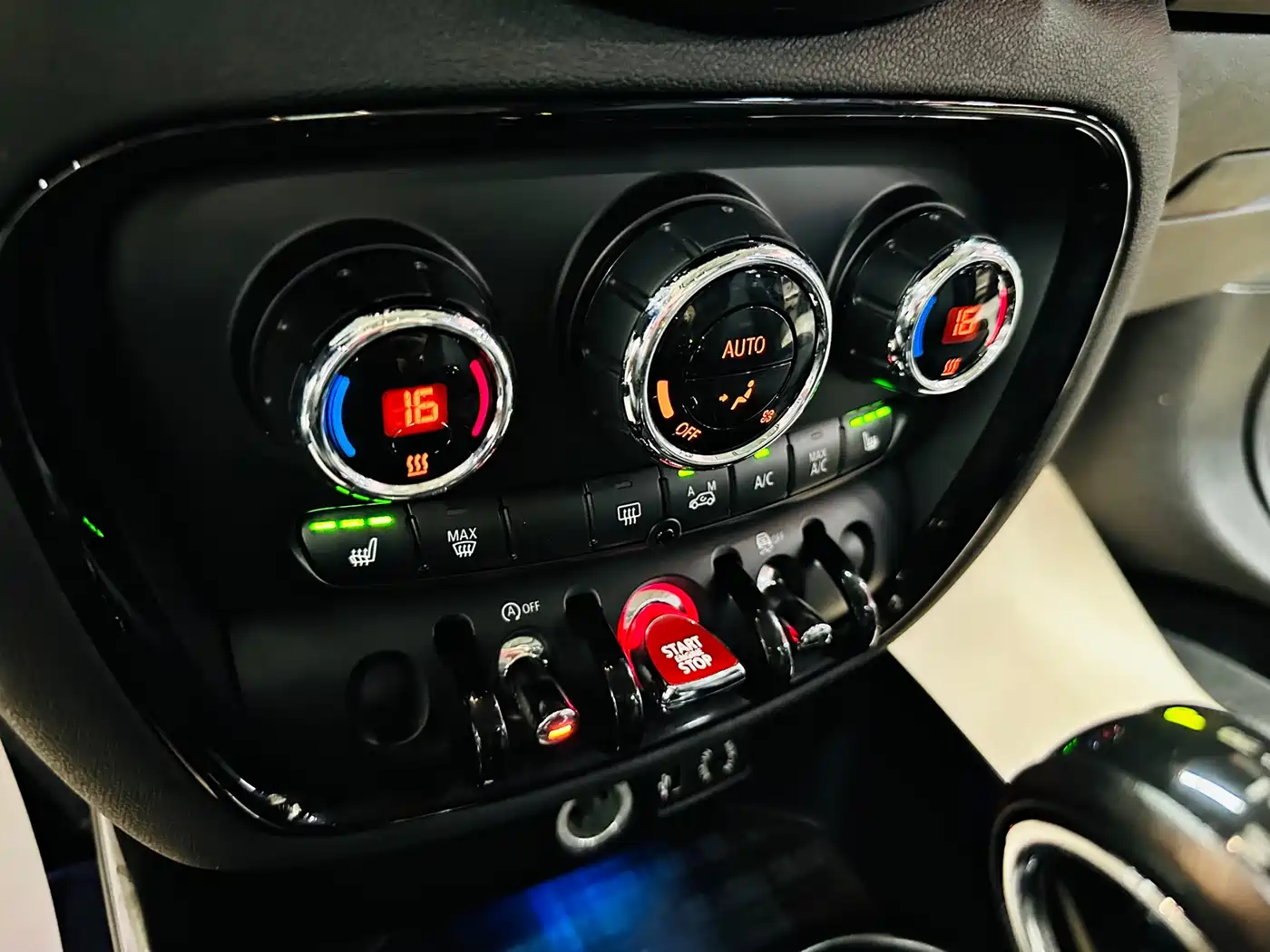 Photo 47 - MINI CLUBMAN