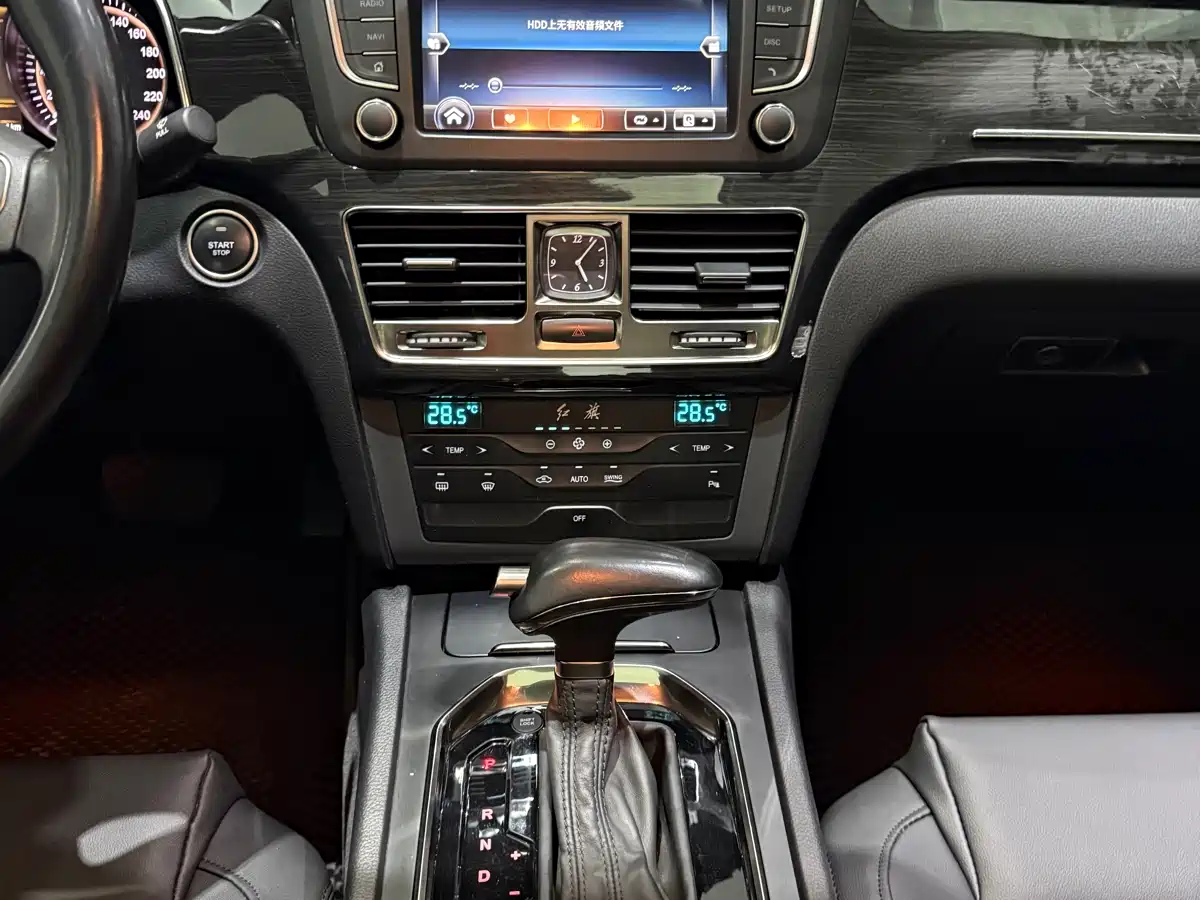Hongqi H7 2017 1.8T Technology фото 14