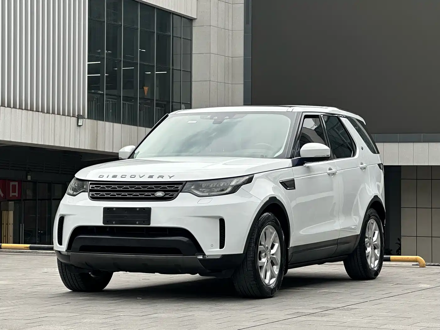 Land Rover Discovery 2017 3.0 SC V6 SE