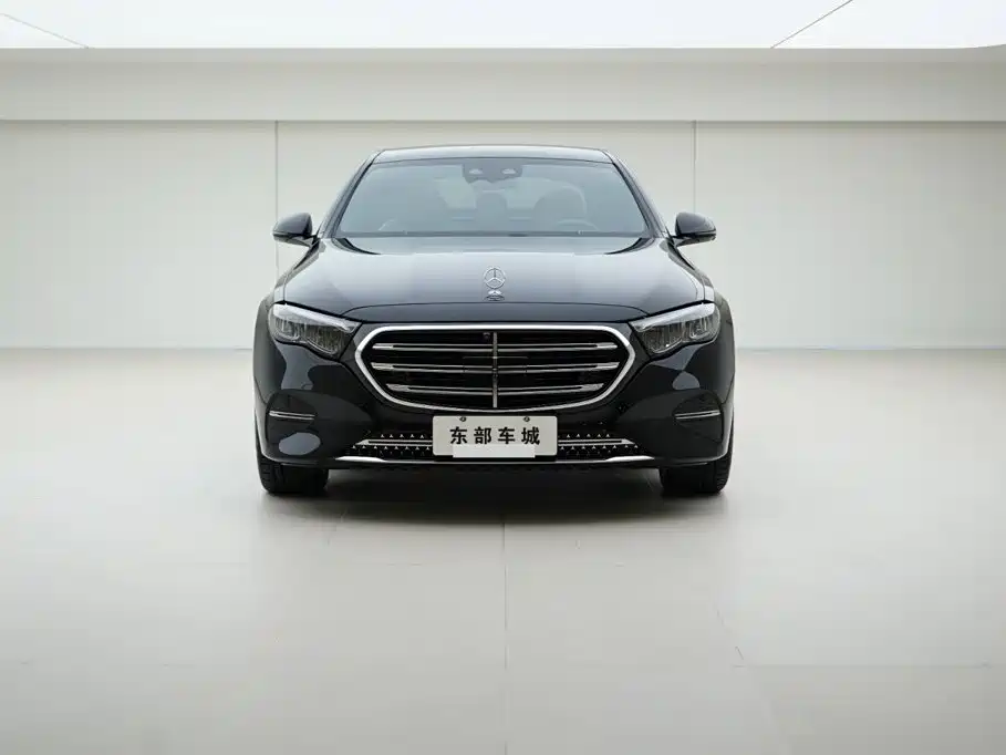 Фото 2 - Mercedes-Benz E-Class