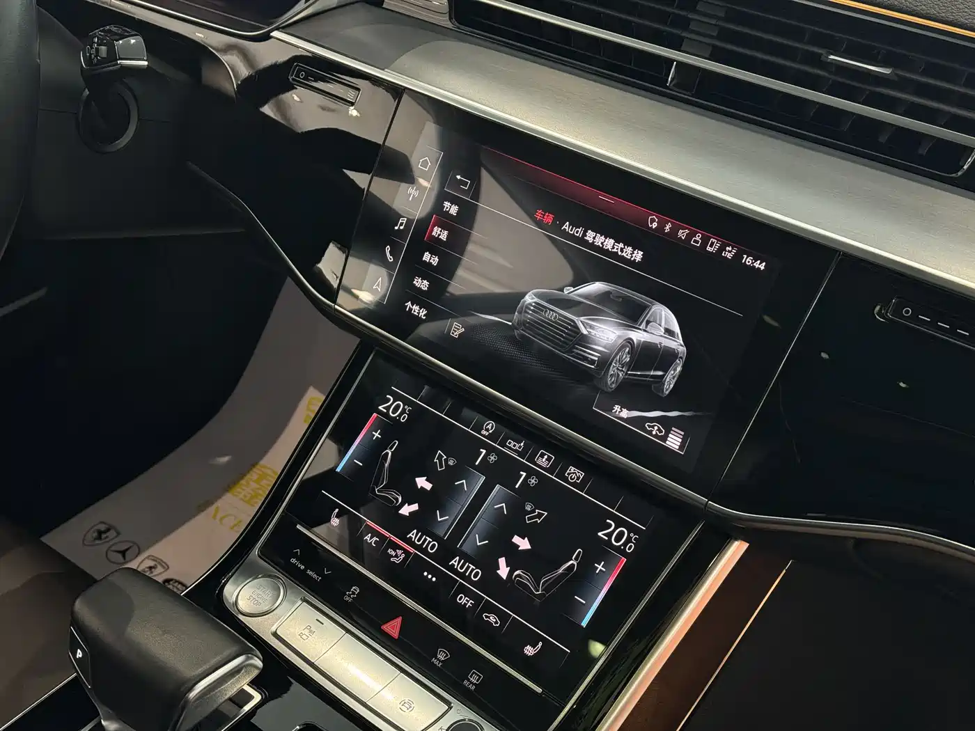 Audi A8 2018 A8L 55 TFSI quattro Launch Premium фото 17