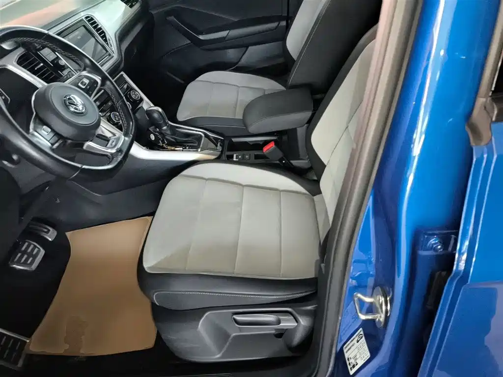 Volkswagen T-ROC 2020 280TSI DSG 2WD R-Line Pro фото 11