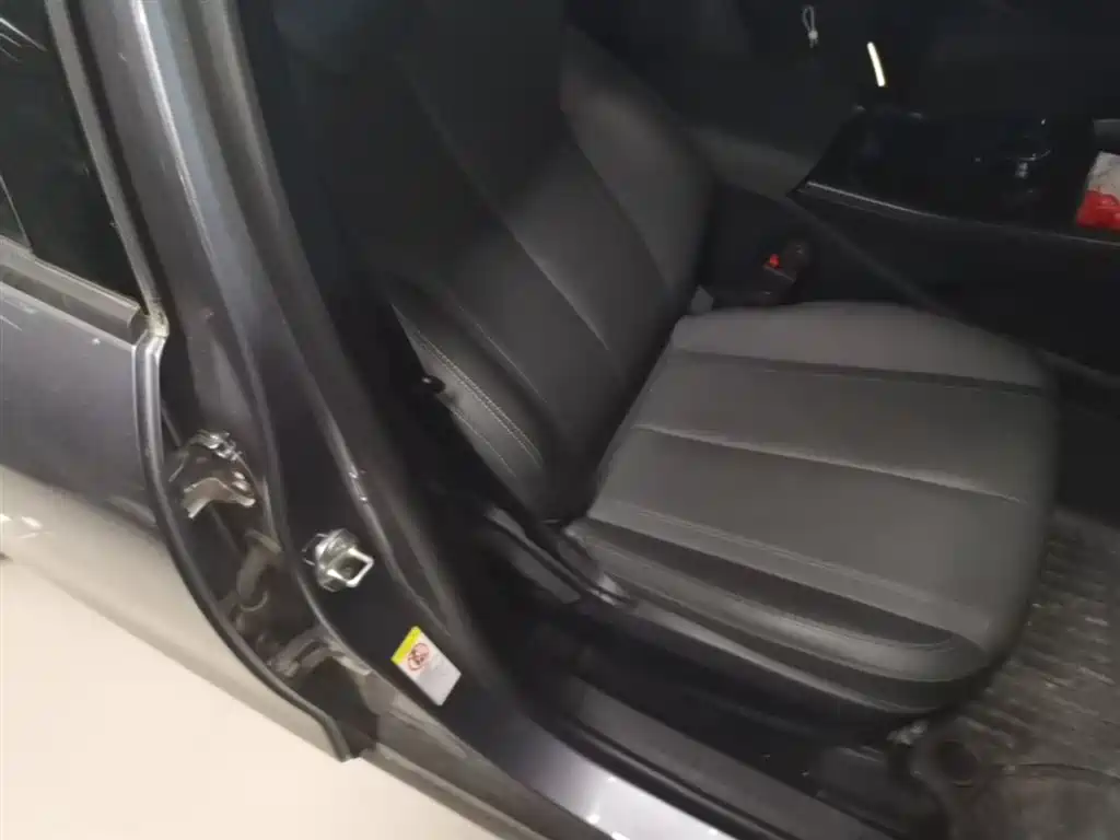 BYD Qin PLUS 2025 DM-i Smart Drive 55KM Leader фото 25