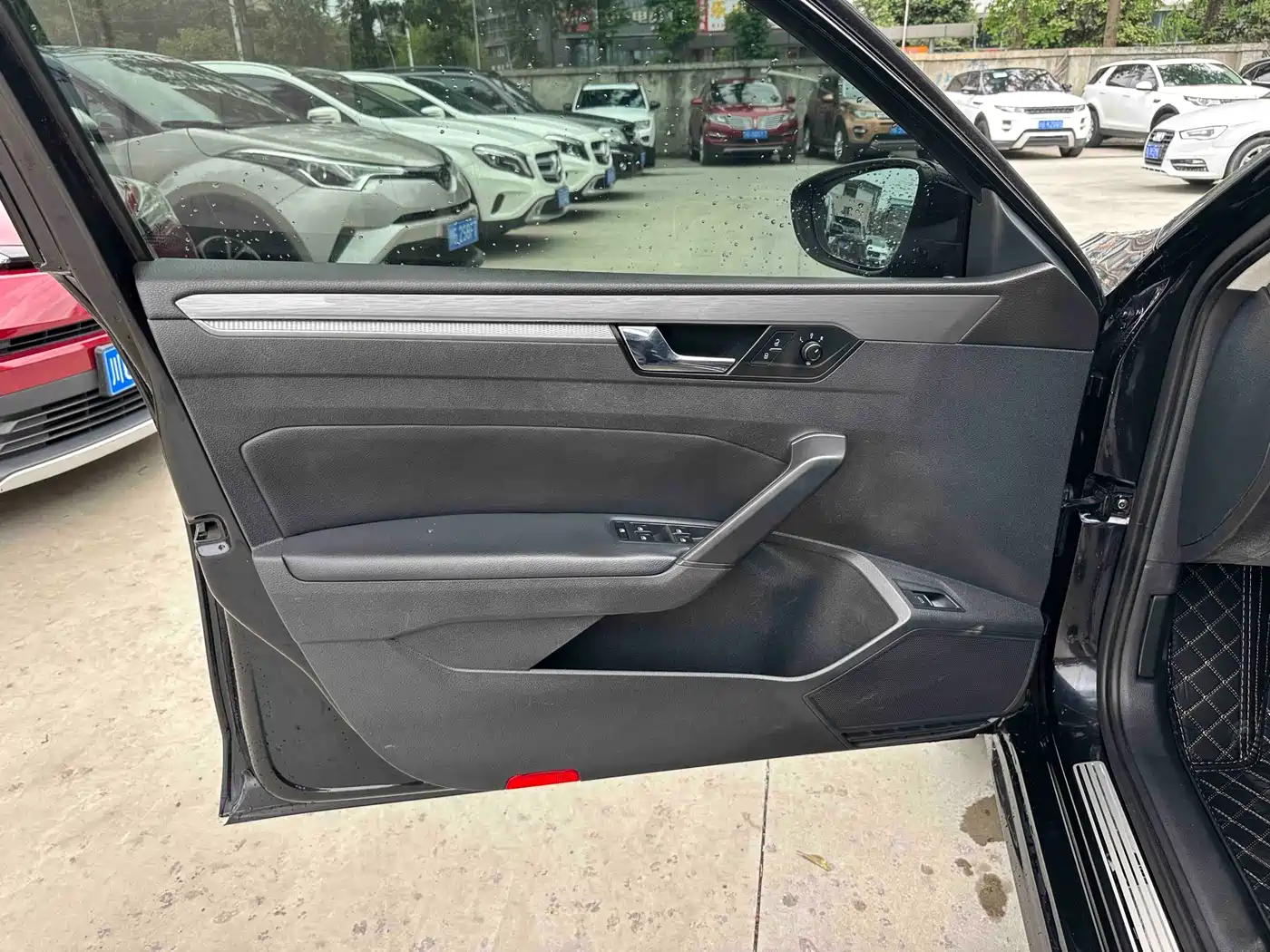 Volkswagen Passat 2016 330TSI DSG Honor Edition фото 4